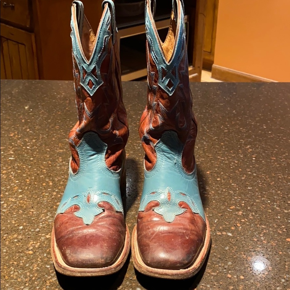 Boulet Women’s Cowgirl Boots size 8